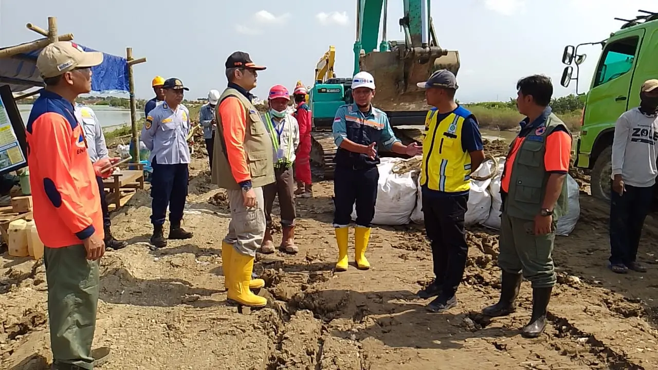 Tim BNPB Pantau Perbaikan Tanggul dan Pemenuhan Kebutuhan Pengungsi di Kabupaten Demak